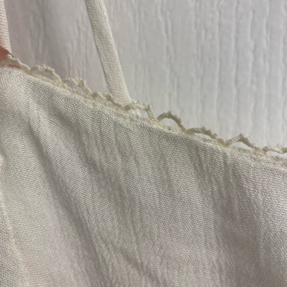 Free People Embroidered Sun Dress Smocked Spaghetti Straps Keyhole Back Size M - Picture 2 of 10